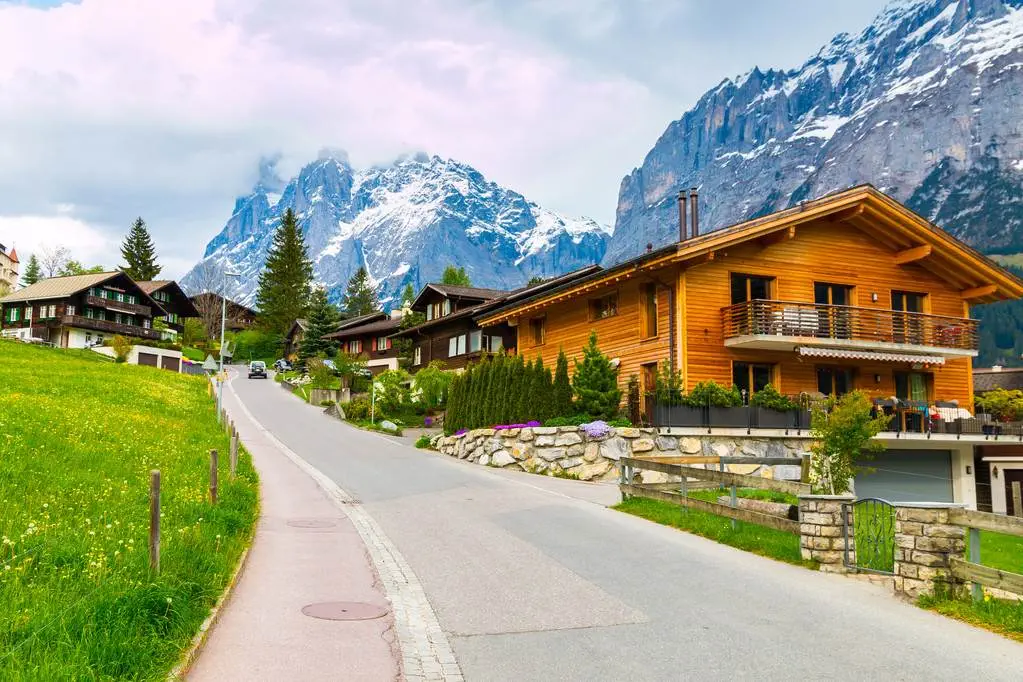 Alte activități de vacanță în afara schiului în Alpii Elvețieni