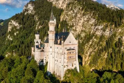 Castelul Neuschwanstein din Bavaria, Germania