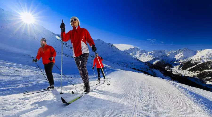 Învață să schiezi pe pârtiile din Alpii Elvețieni