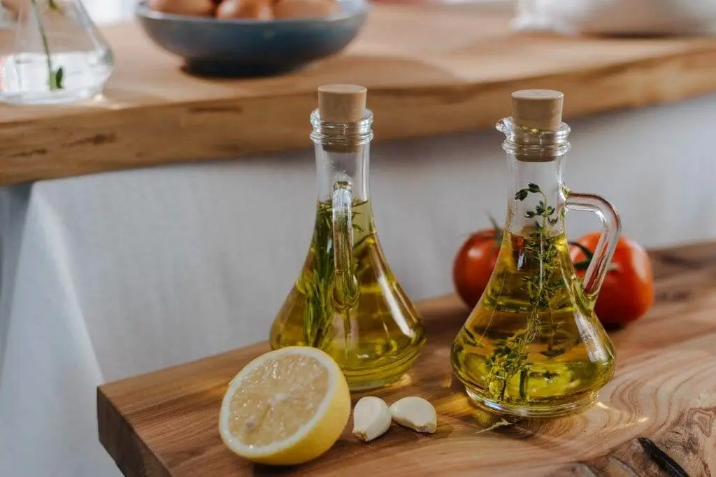 Uleiul de măsline extravirgin provenit de la mici ferme de familie.